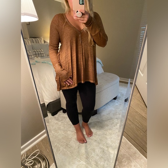 We The Free Top - Picture 1 of 6